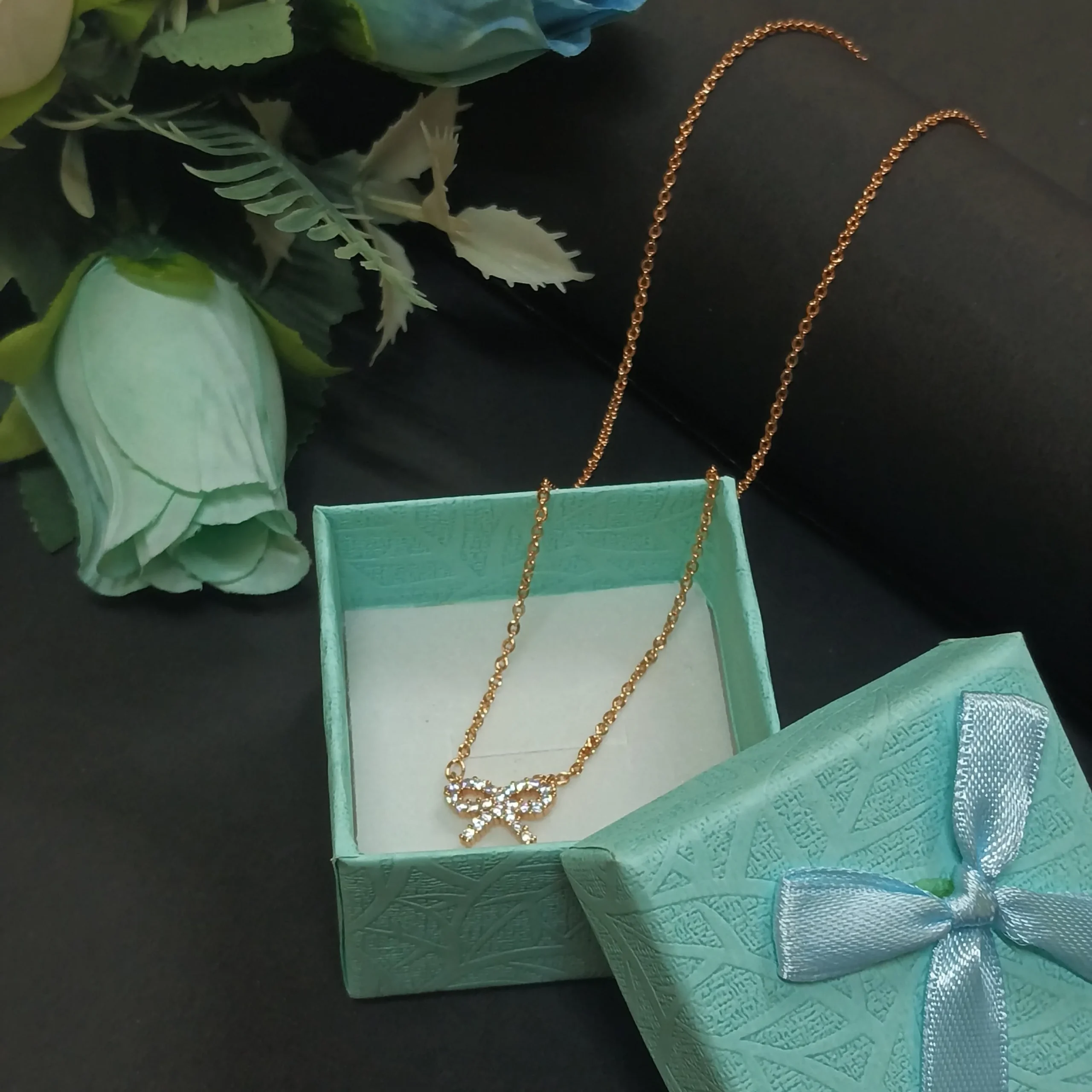 Stylish Bow Pendant For Women