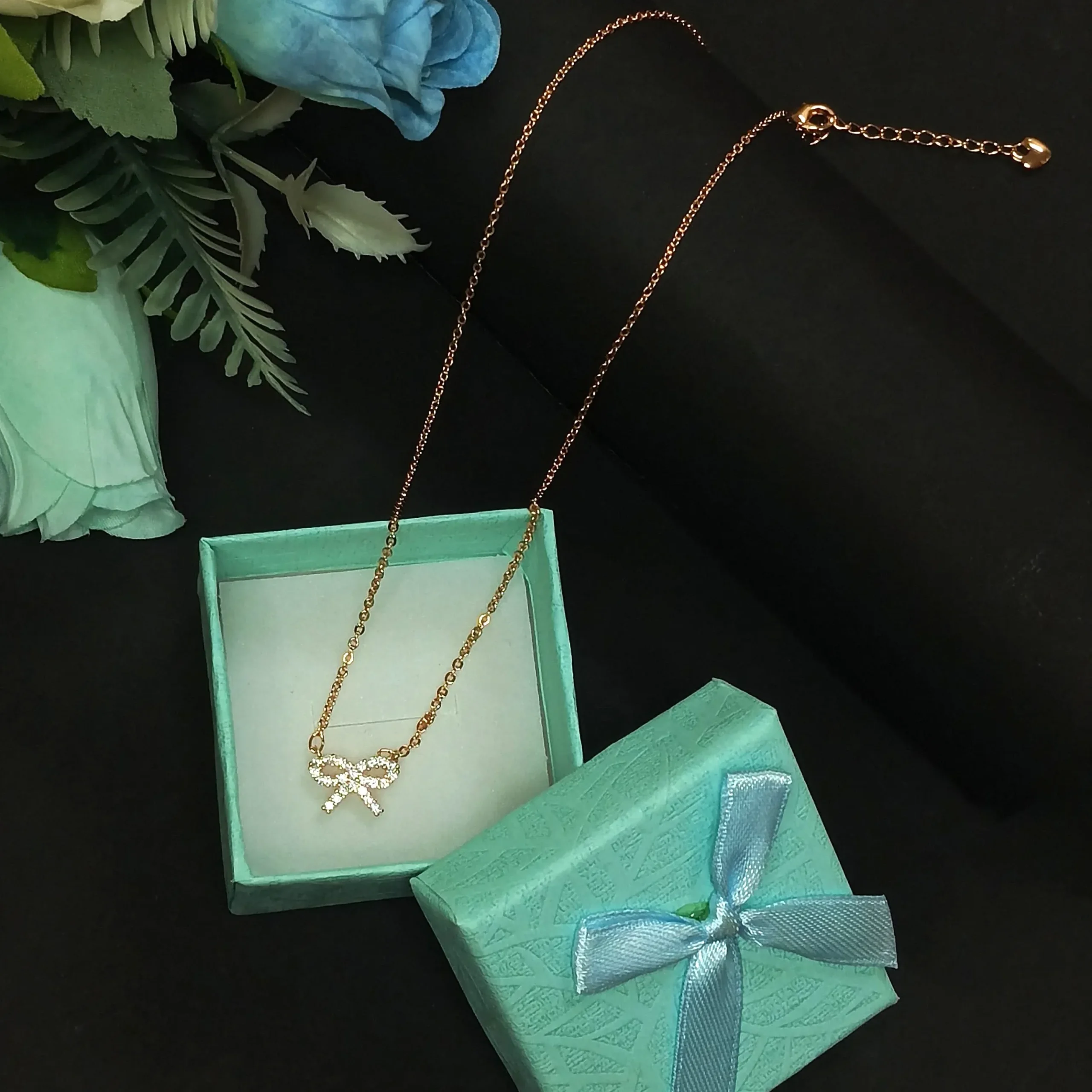 Stylish Bow Pendant For Women