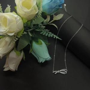 Elegant Bowknot Pendant Necklace