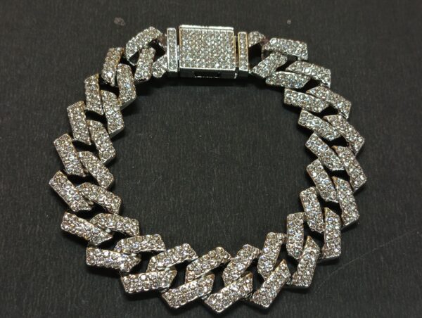 Stylish Bracelet with American Diamond Studded