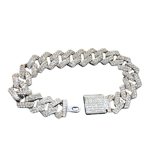 Stylish Bracelet with American Diamond Studded