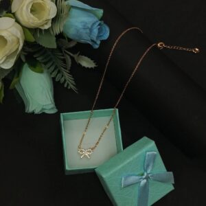 Stylish bow pendant for women