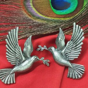 Lightweight Black Plating Bird Earrings