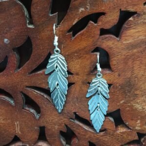 Lightweight Silver Leaf Dangle Earring