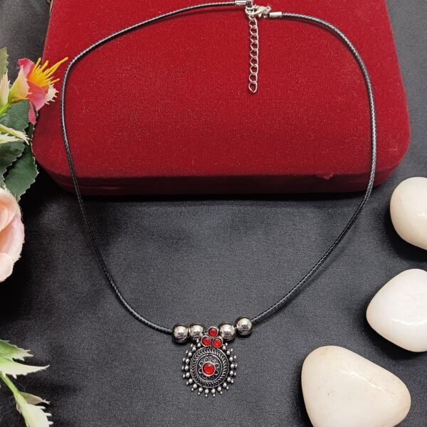Filigree Pendant Necklace with Red Stones