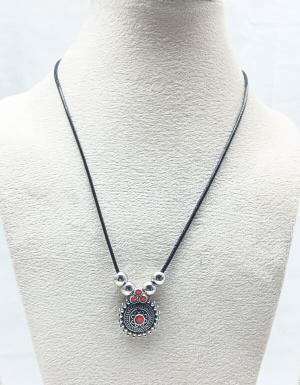Filigree Pendant Necklace with Red Stones