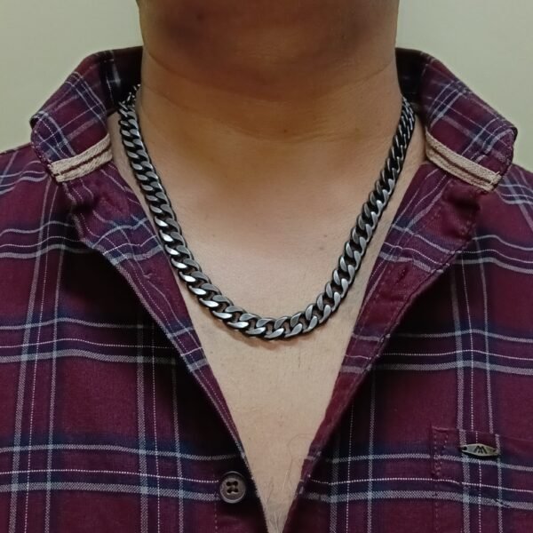 Durable & Anti-Tarnish Curb Chains for Men