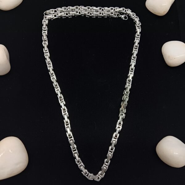 Intricate Interwoven Men’s Byzantine Chain