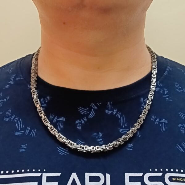 Intricate Interwoven Men’s Byzantine Chain