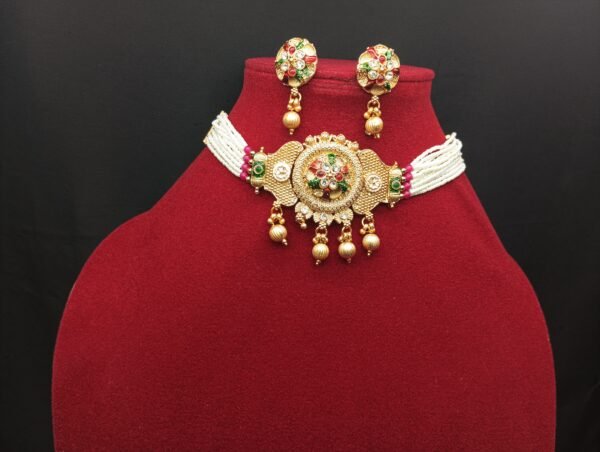 Traditional Gold-Plated Choker Necklace Set