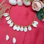 Handcrafted Cowrie Shell Jewelry Set