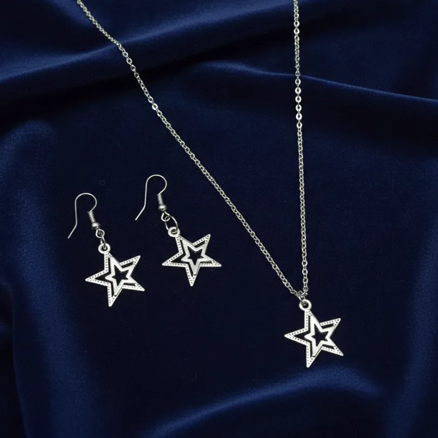 Silver-Tone Star Pendant Jewelry Set