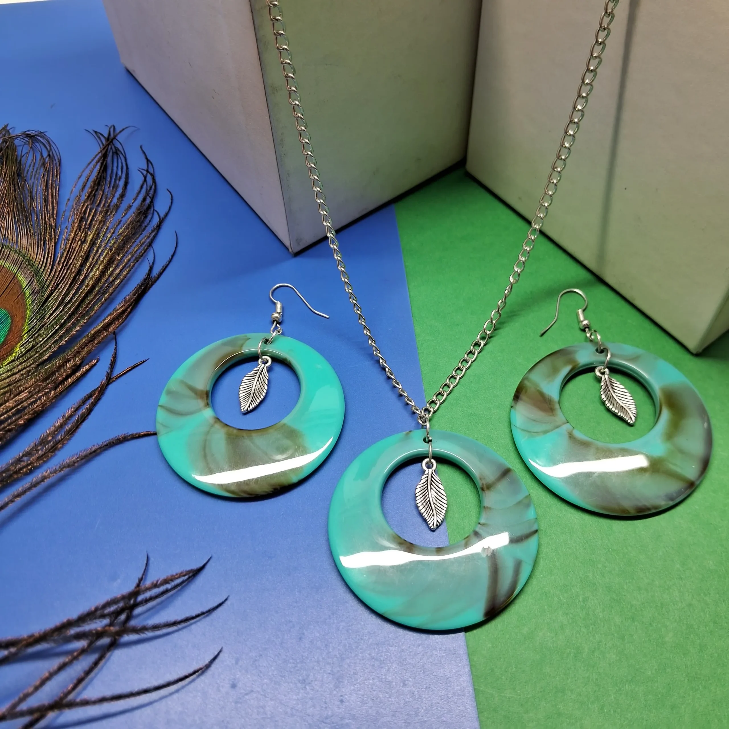Turquoise Leaf Charm Jewelry Set