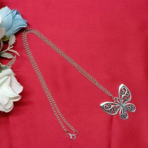 Delicate & Nature Inspired Pendant
