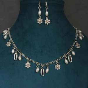 Silver-Toned Cowrie & Beaded Boho Set
