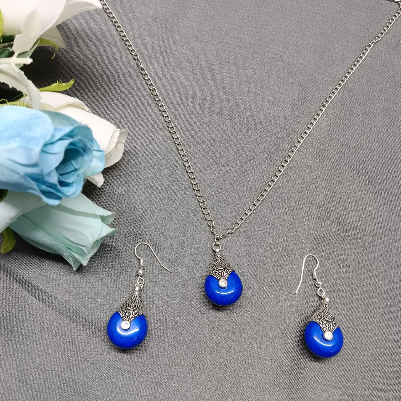 Silver-Toned Blue Pendant And Earring Set