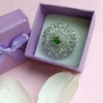 Luxury Emerald-Tone Petal Ring