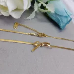 Minimal Gold-Tone Chain With Bow Accent