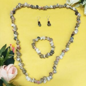 Handmade Natural Seashell Opera Necklace Set