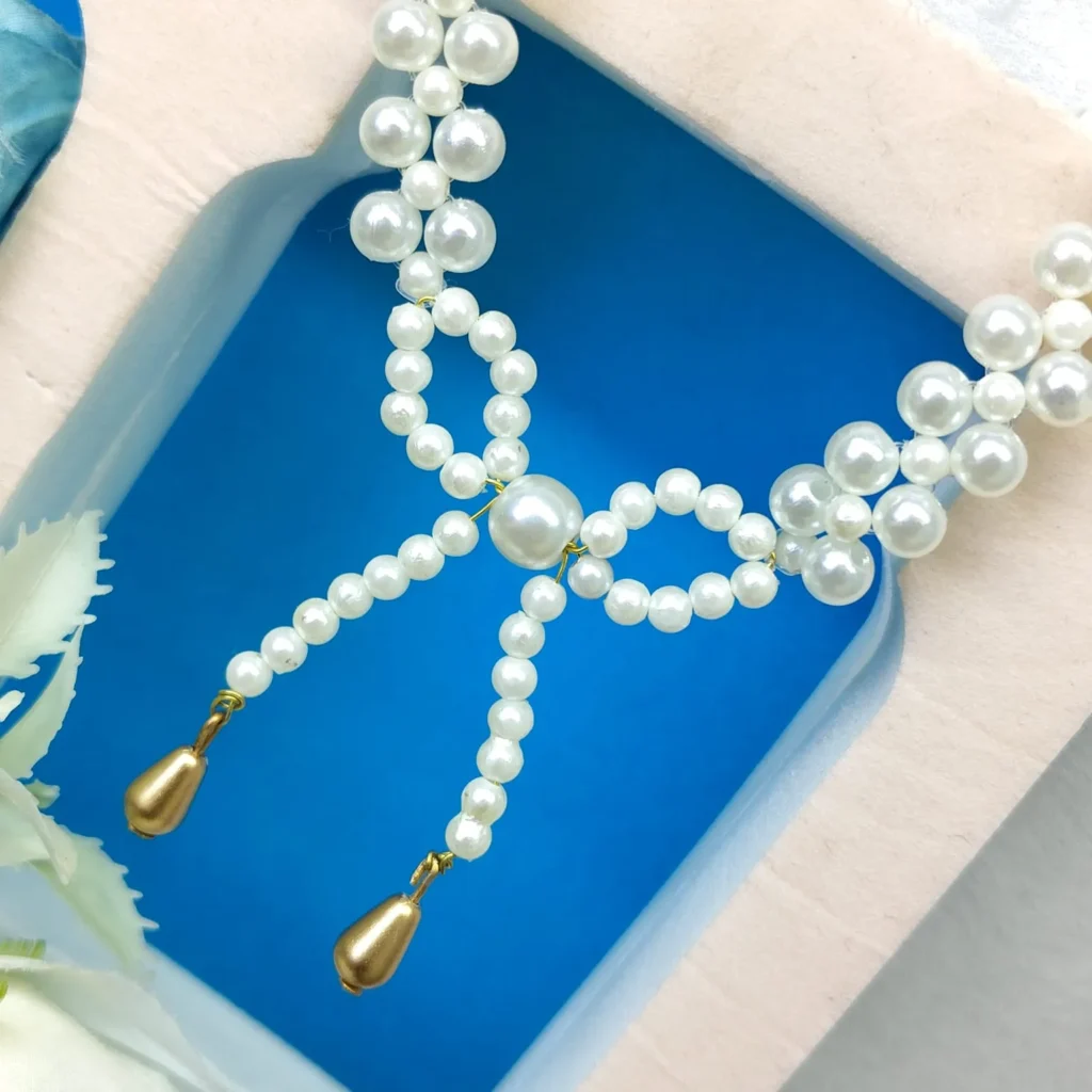 Stylish Pearl & Beaded Bow Necklace