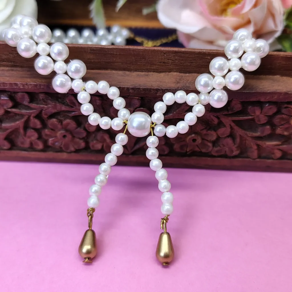 Stylish Pearl & Beaded Bow Necklace