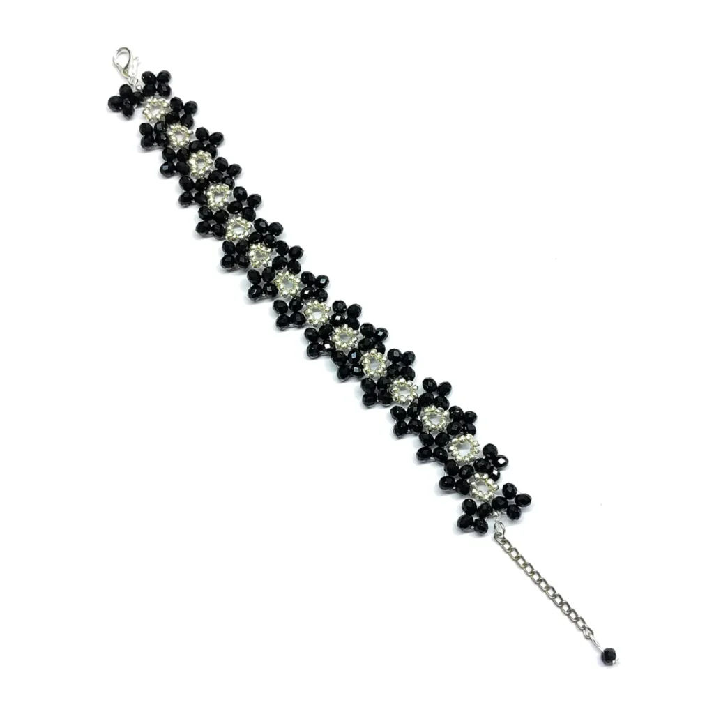Decorative Floral Pattern Beaded Bracelet